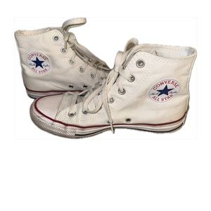 Chuck Taylor Converse High Tops. Women’s size 7